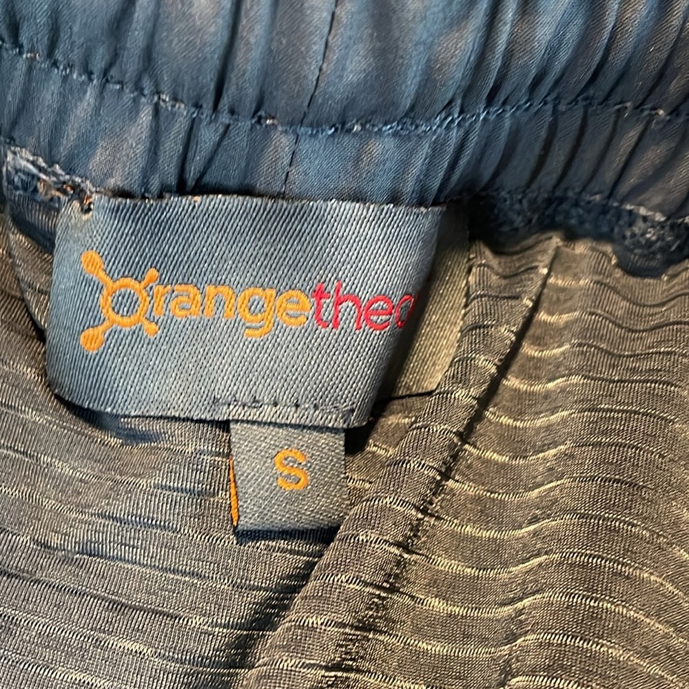 Orangetheory running shorts - Picture 7 of 8